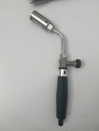 Antorcha de gas y 4 carretes de estaño