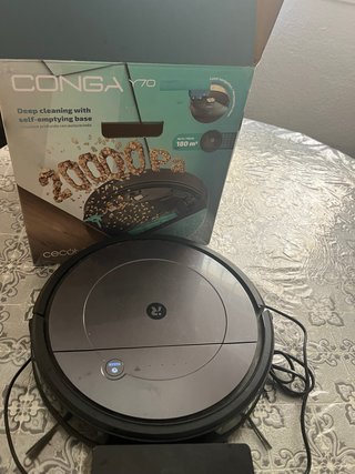 Robot aspirador Cecotec Conga Y70 con caja