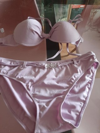Bikini de rayas multicolor, otros  más a5€cada uno