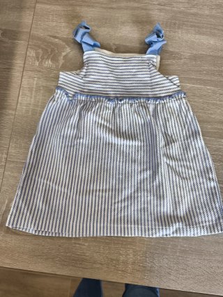Vestido de niña a rayas