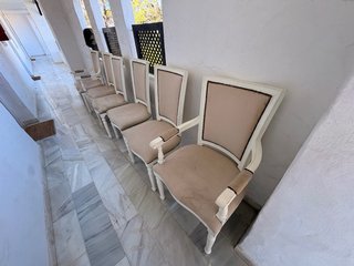 Sillas de comedor románticas blancas