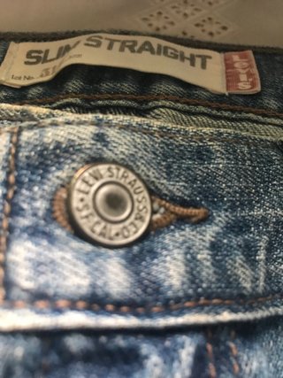 Chollo Pantalón Levis Original buen estado