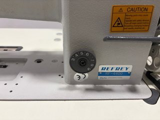 Máquina de coser (Triple arrastre) Profesional.