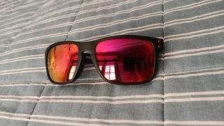 Gafas de sol negras y rojas de espejo Unisex