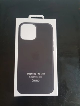 Funda iPhone 16 Pro Max Silicone MagSafe