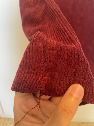 Falda pana roja/granate con descosido