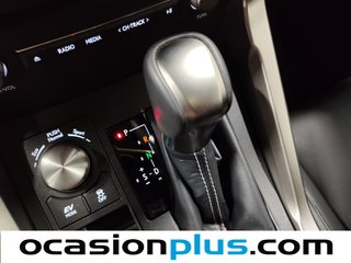 Lexus NX 2.5 300h Luxury 4WD 145 kW (197 CV)