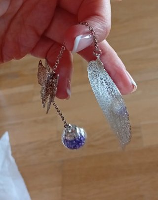 Marcapáginas hecho a mano. Mariposa Hoja Flor