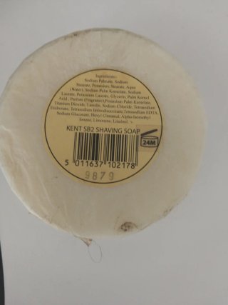 Kent, pastilla jabón con lanolina.