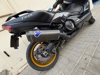 Yamaha TMAX 530 DX Negra