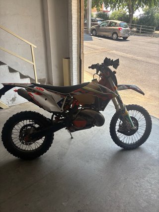 KTM 250 EXC Six Days 2T Enduro y supermotard