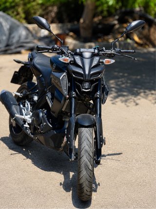 Yamaha MT-125 Negra Moto Naked