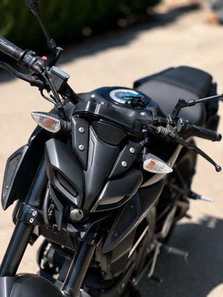 Yamaha MT-125 Negra Moto Naked
