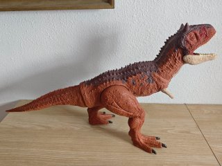 Carnotaurus Supercolosal Figura Dinosaurio