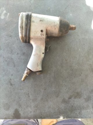 Llave de impacto neumática
