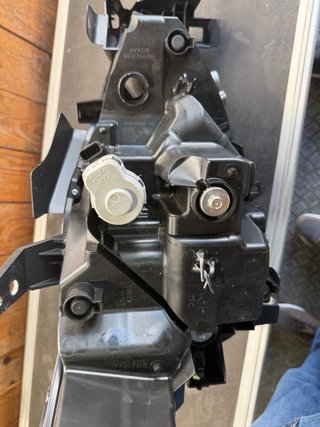 se vende faro izquierdo