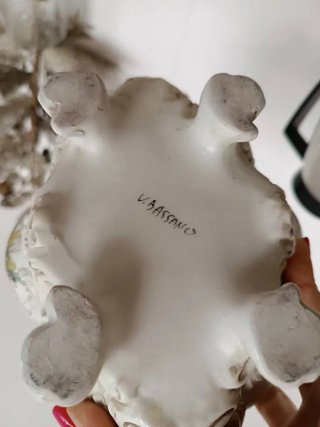 Zuppiera vintage decorata fiori