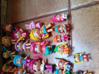 Lote de muñecas Pinypon y accesorios