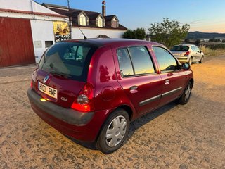 Renault Clio 2002