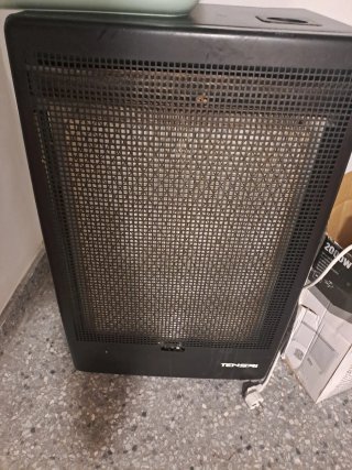 Estufa de gas TENSAI negra