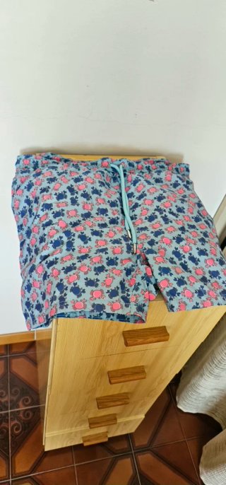 Costume da bagno con stampa granchi