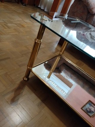 Mesa de centro cristal y metal dorado