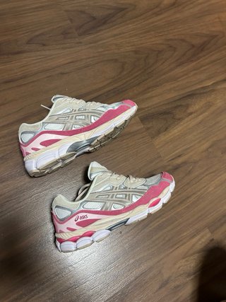 Asics Gel NYC Beige/Rosa Talla X