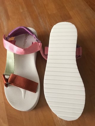 Sandalias deportivas Stradivarius Talla 37
