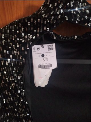 Vestido Bershka lentejuelas negro y plata