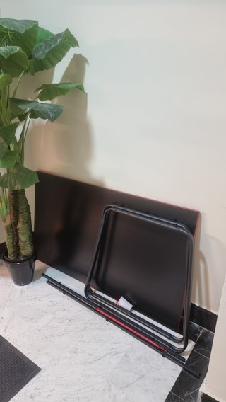 Escritorio Ikea Negro Madera y Acero