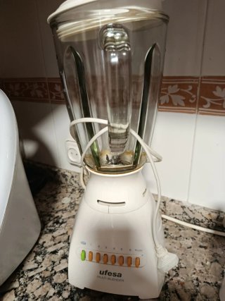 Batidora de vaso Ufesa cristal
