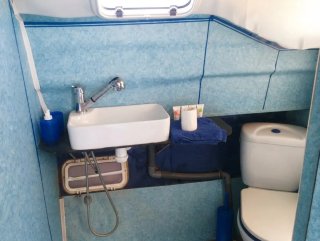 Barco 8m adaptado a vivienda