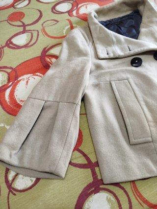 Chaqueta corta mujer beige
