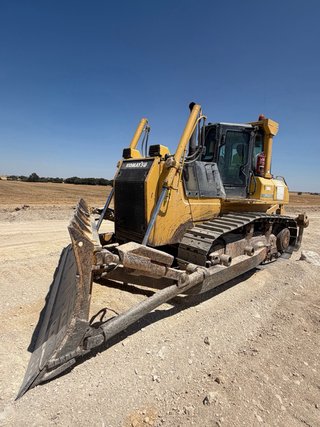 Komatsu D65EX Bulldozer