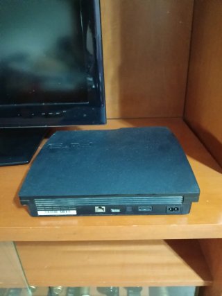 PS3, color negro
