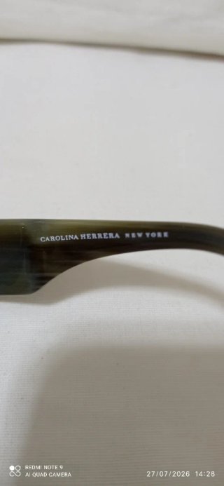 Gafas de sol Carolina Herrera grises