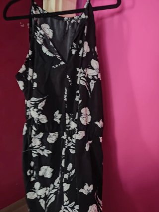Mono corto floral negro y blanco