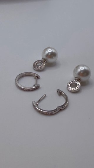 Orecchini Perla Vera d'Acqua e Micro Moissanite