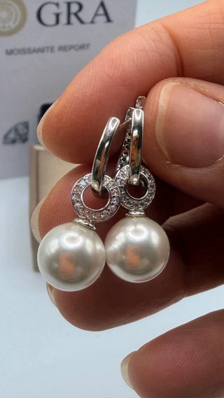 Orecchini Perla Vera d'Acqua e Micro Moissanite