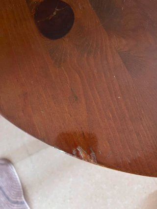 Mesa redonda de madera 60 diámetro  55cm alta
