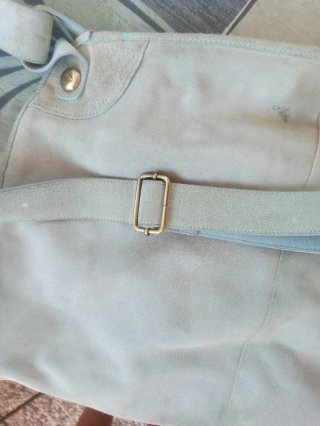 Borsa Carpisa blu con dettagli oro