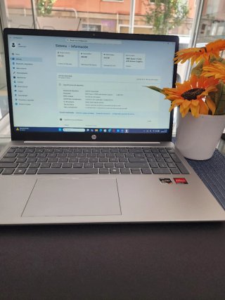 Portátil HP 15-fc0182ns Plateado