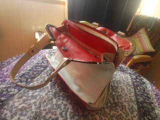 Bolso cuero . Máximo Dutti