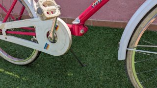Bicicleta BH con cesta y parrilla