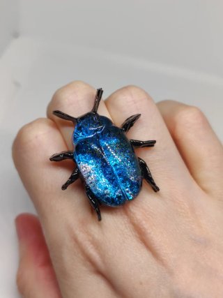Anillo Escarabajo Azul Brillante