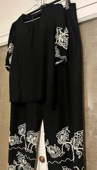 Conjunto Zara Lino Bordado Talla M