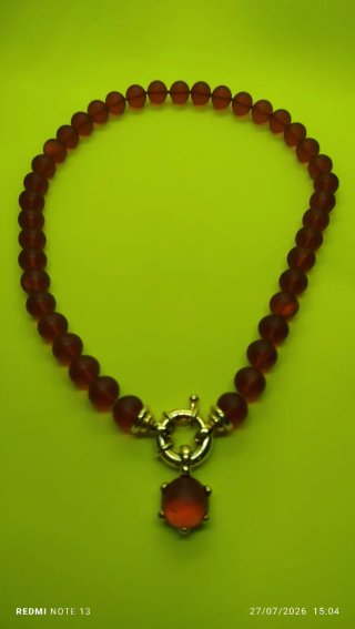 Collar  y colgante de ámbar rústico mate