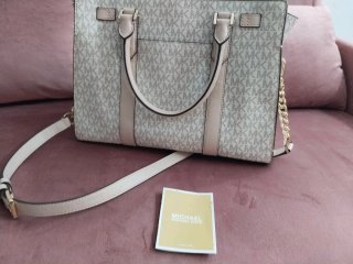 Bolso Michael Kors Beige y Dorado Original