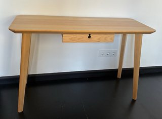 Escritorio IKEA LISABO madera claro