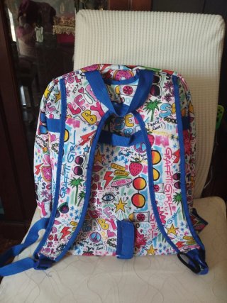 Mochila escolar con estampado divertido